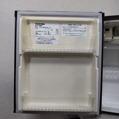 TOSHIBA 東芝冷蔵庫 1ドア GR-HB40A2L(T) 外形寸法 幅425mm x 奥行450mm x 高さ520mm 定格内容積39Lの画像