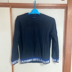 guessトレーナーの画像