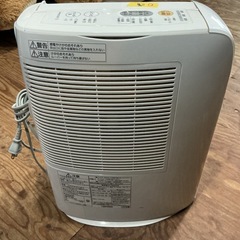 衣類乾燥除湿機🌱羽の部分なし💦Panasonic2015年製F-YZL60白の画像