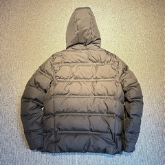 美品 プーマ L 黒　ダウン の画像