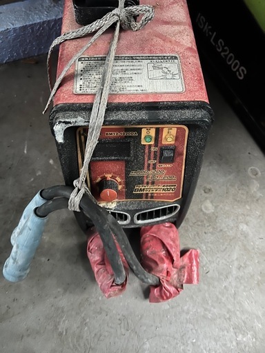 溶接機インバーター100.200兼用
、イクラ200V