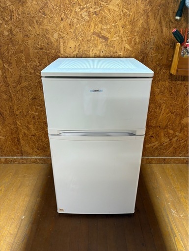 J2105   アイリスオーヤマ　冷蔵庫　2ドア　81L 2019年