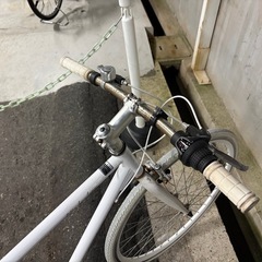 【定価2万】クロスバイク・チューブ交換
済みの画像