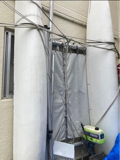 カタマランヨット船体10ftと2ストの船外機