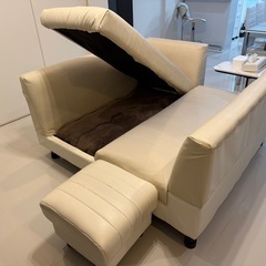 L字型ソファー・収納付きの画像