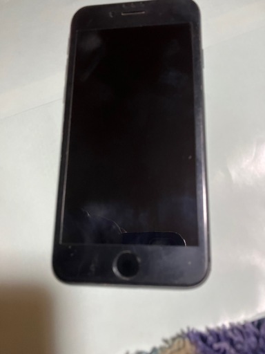 iPhone 8 64GB 中古品　昨日まで使ってました。ました。