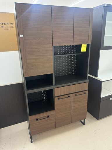 【ジャングルジャングル和歌山店】【Wa3131】食器棚　ブラウン　リユースショップ リサイクルショップ 中古家具 中古家電 中古自転車 古着 冷蔵庫 洗濯機 エアコン 電子レンジ テレビ オフィス家具 ヴィンテージ アンティーク 和歌山市 岩出市 海南市 岬町 和歌山 大阪