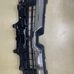 ZRR80W 後期 トヨタ ヴォクシー 純正グリル53101-28620の画像