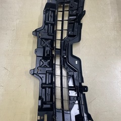 ZRR80W 後期 トヨタ ヴォクシー 純正グリル53101-28620の画像