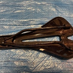 ゴリックス　サドル カーボンサドルの画像