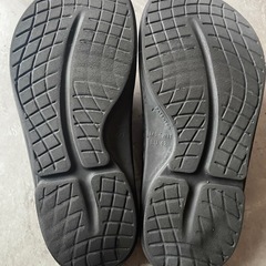 oofos ウーフォス　リカバリーサンダルの画像