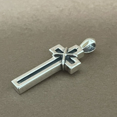 クロムハーツ　メイプルソープ　クロス　チャーム　スターリングsv925 Chrome heartsの画像