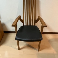 ダイニングチェアの画像