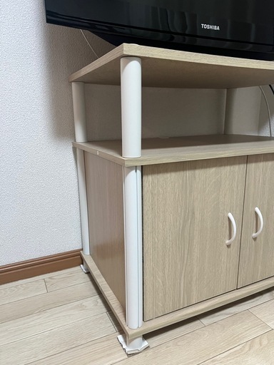 テレビ、テレビ台