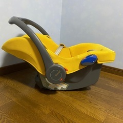 ◆【定価2万円】コンビ ベビーシート チャイルドシート 新生児インナー付きひし◆の画像