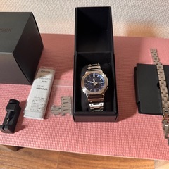 美品　G-SHOCK GM-B2100AD-2AJF GM-B2100 ブルーの画像