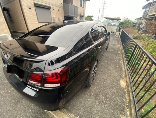 売主決まりました駐車場確保のため値下げ検討します　レクサスGS350