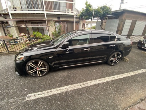 売主決まりました駐車場確保のため値下げ検討します　レクサスGS350