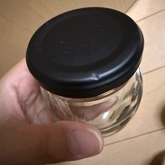 ガラス瓶（ふたつき）の画像
