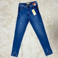 新品、未使用 ‼️ 2個レディースジーンズ M-Lサイズの画像