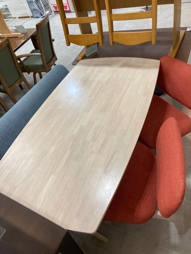 取りに来れる方限定！ニトリのベンチダイニングセットです！