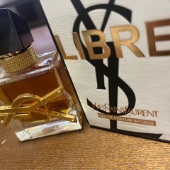 YVES SAINT LAURENT香水の画像