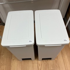 🉐レンジラック🉐美品　収納棚　キッチンラック　レンジボード　伸縮式　ホワイト　ゴミ箱　チリ箱　レンジ台の画像