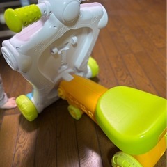 歩行器(簡単な三輪車にもなります)の画像
