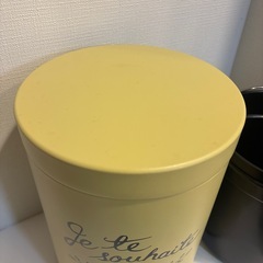 蓋付き　ゴミ箱の画像