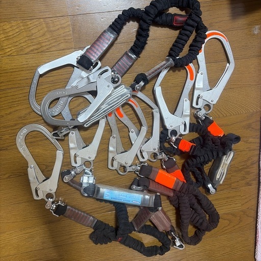 胴ランヤード　4つ