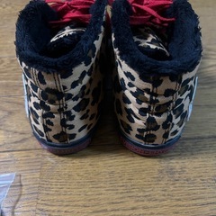 VISION×E hyphen world gallery コラボ スニーカー ヒョウ柄の画像