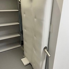 ソファベッド ソファ ベッド 白 ホワイト 脚付きソファ 椅子 イスの画像