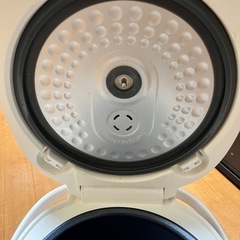 炊飯器
の画像