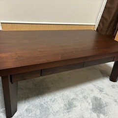 【3000円🔥美品です　木製ローテーブル　収納あり】の画像