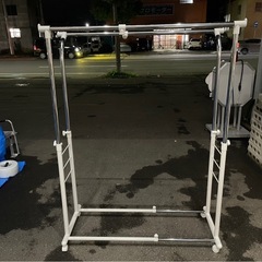 2連　ダブル　パイプハンガー　ハンガーラック　ポールハンガー　ハンガーポール　衣類掛け　縦横伸縮可　キャスター付き　中古　③の画像
