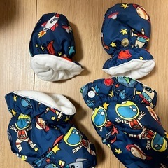 ジャンプスーツの画像