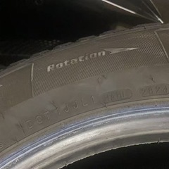 冬タイヤ スタッドレスタイヤ 4本 225/60R17 2024年製の画像