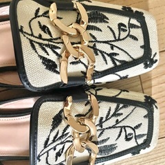 チェーン 秋冬 ローヒールミュールの画像