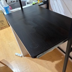 食器棚の画像