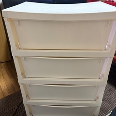 収納家具
プラスチックタンスの画像