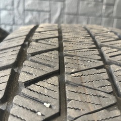 ブリジストンBLIZZAK DM-V3  225/65R17 2020年製 1本パンク修理跡有の画像