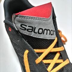Salomon・27㎝・トレイル（トレッキング）ランニングシューズ新品・色： ブラック/オレンジ・優れたグリップのContagripソールの画像
