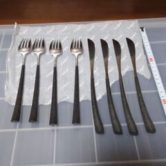 8本セット Cutipol　クチポール　NOOR②　ナイフ　フォーク　カトラリーの画像