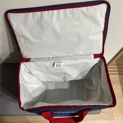 コストコ保冷バッグ  中となります。 の画像