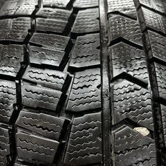 DUNLOP WINTER MAXX WM02 205/65R16 16インチ スタッドレス 4本 22年製 バリ溝 ヤリスクロス C28セレナ 10系アルファード等　(STL039)の画像