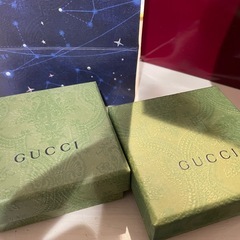 GUCCI紙袋　アクセサリー箱をセットでの画像