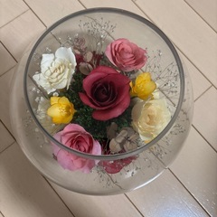 【ガラス容器】プリザーブドフラワーアレンジメントの画像