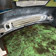 トヨタ　ノア　フロントバンパー　AZR60G バンパー　フォグランプ　純正　自動車 パーツ　宮崎の画像