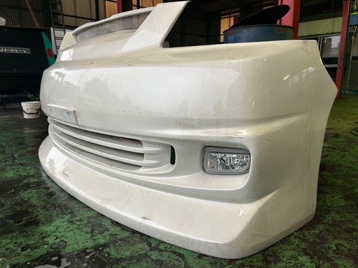 トヨタ　ノア　フロントバンパー　AZR60G バンパー　フォグランプ　純正　自動車 パーツ　宮崎