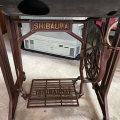 【リユースショップスパークル】No.59　アンティークミシン　SHIBAURA　昭和レトロ　ミシン台　ジャンク品　配送設置可能♪の画像